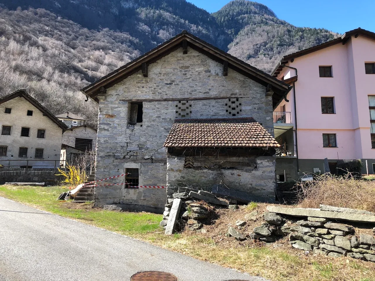 Rustico in pietra a Personico prima dei lavori